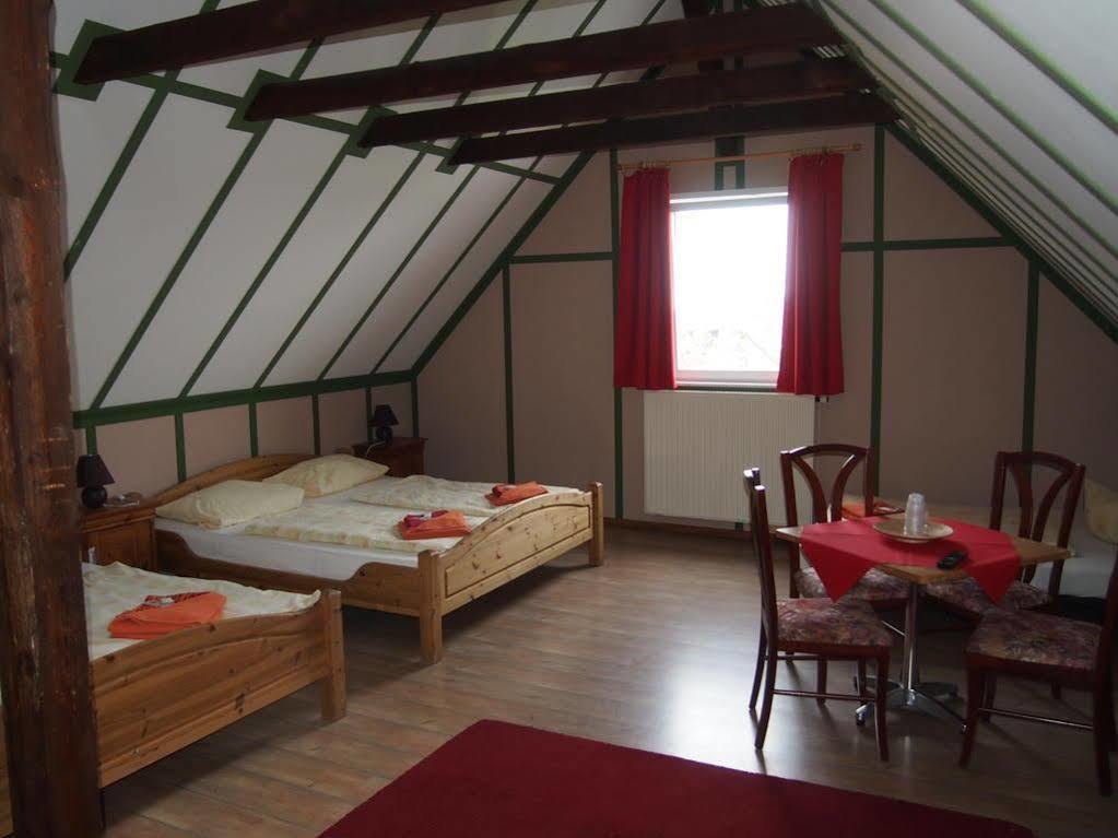 Haus Saarland Am Rennsteig Oberhof (Thuringia) Exterior foto